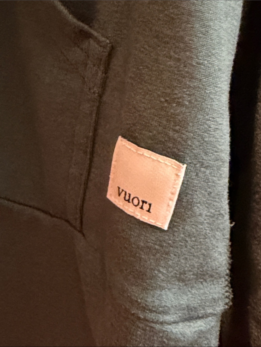 Vuori Halo 2.0 hoodie - Picture 2 of 6